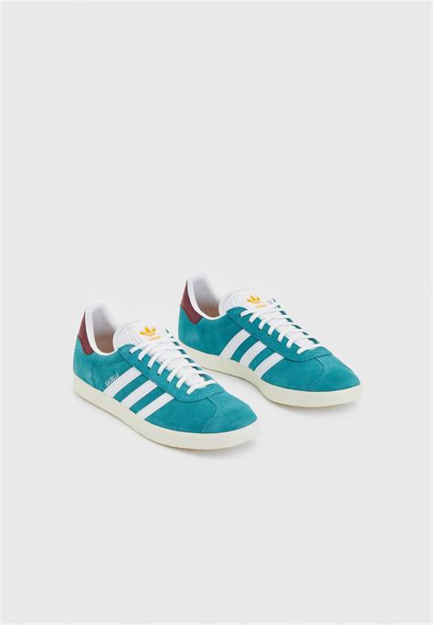 adidas gazelle sneakers laag|are Adidas gazelle unisex.